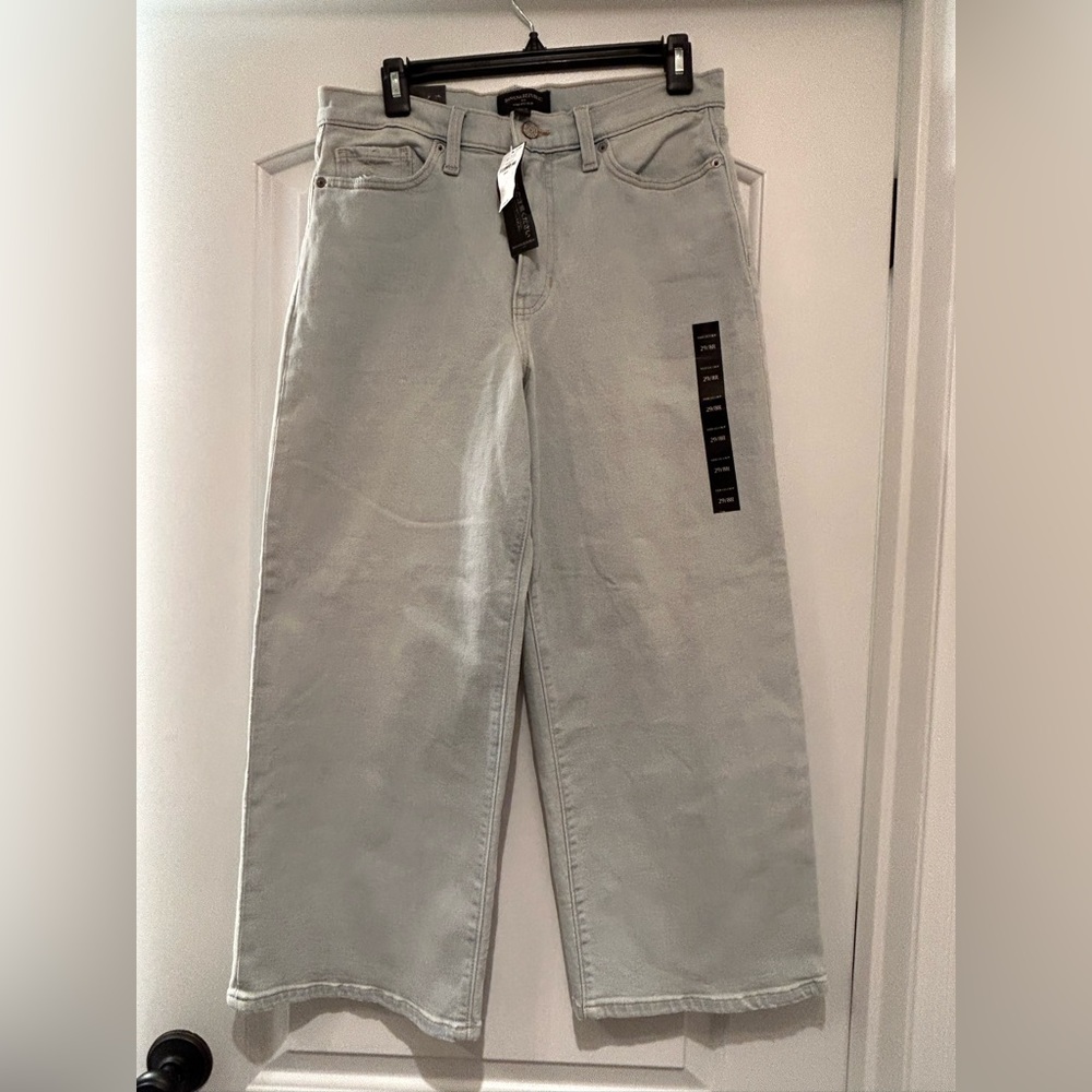 Banana Republic Outlet light wash wide leg crop jeans NWT size 29/8R